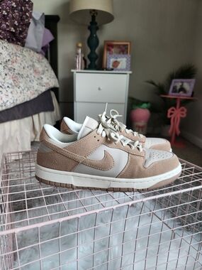 Nike Dunk Low SE